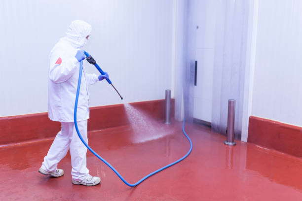 Best Animal Enclosure Cleaning  in Three Rivers, TX